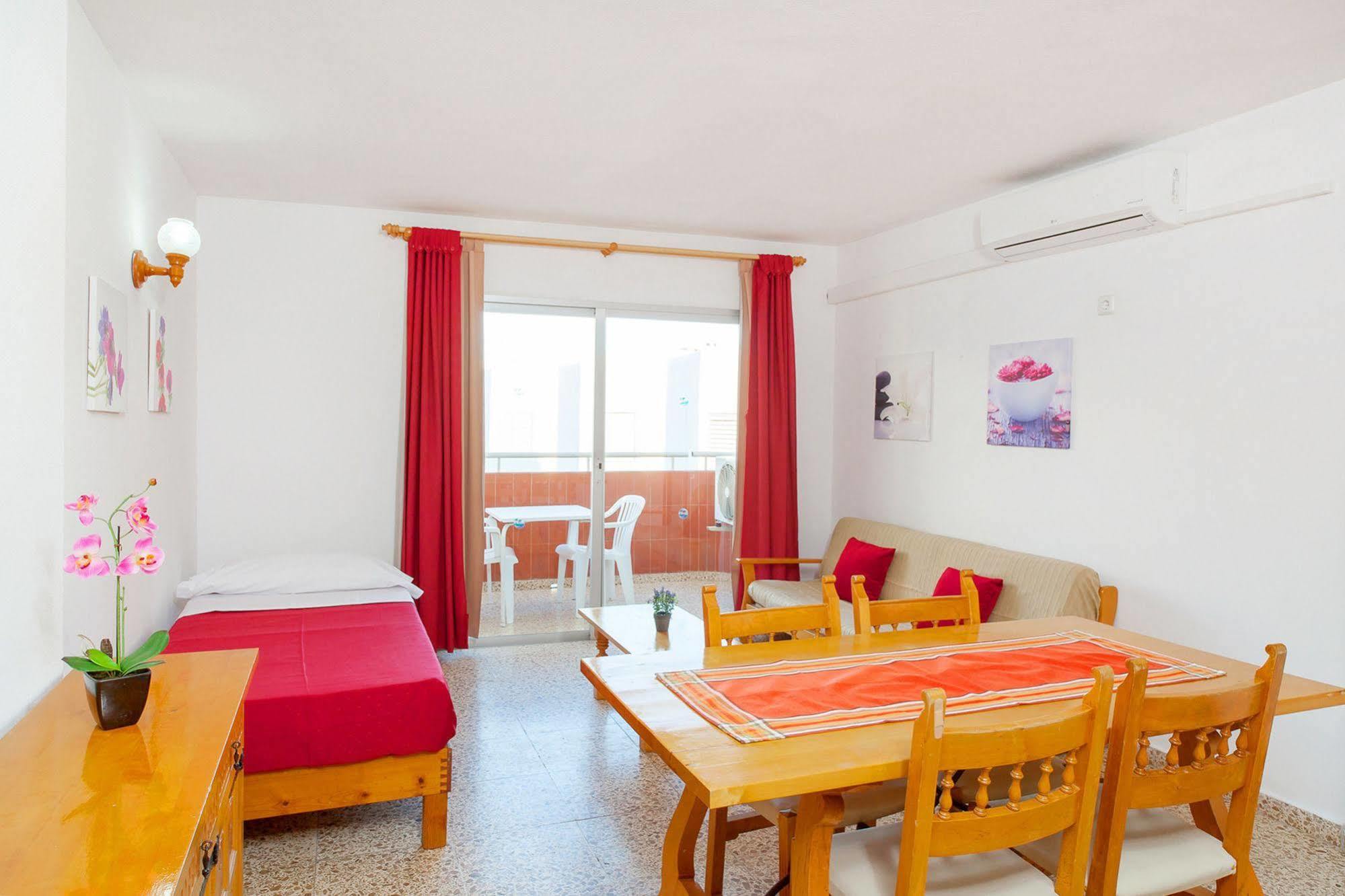 Apartamentos Puet San Antonio  Buitenkant foto