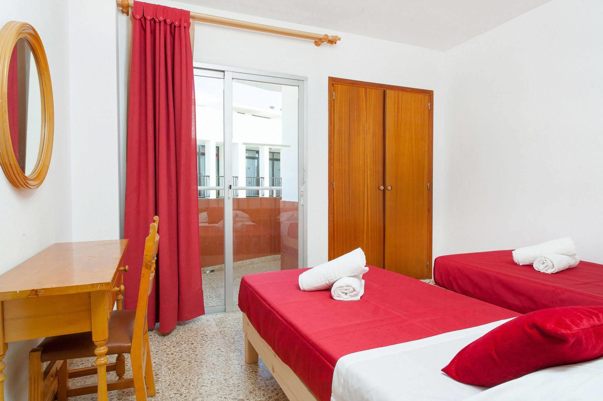 Apartamentos Puet San Antonio  Buitenkant foto