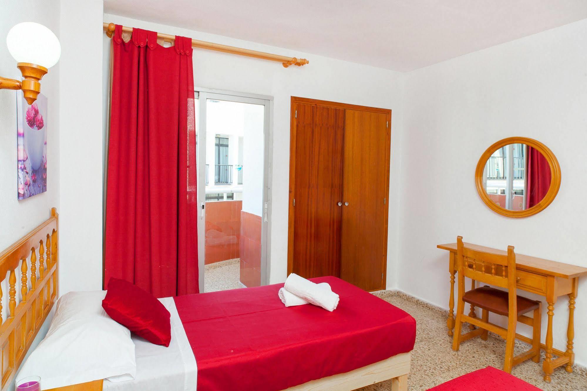 Apartamentos Puet San Antonio  Buitenkant foto